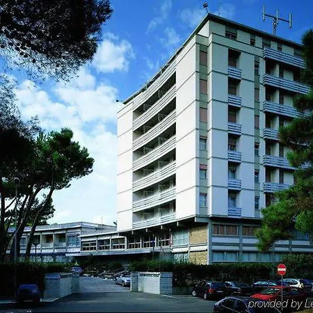 Grand Golf Hotel 4*